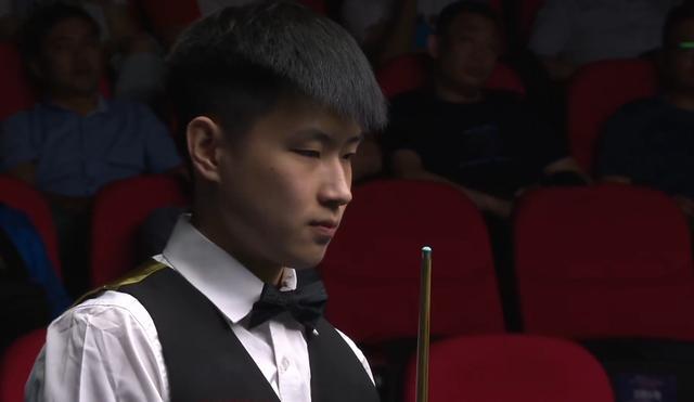 女子篮球联盟赛季焦点球员表现